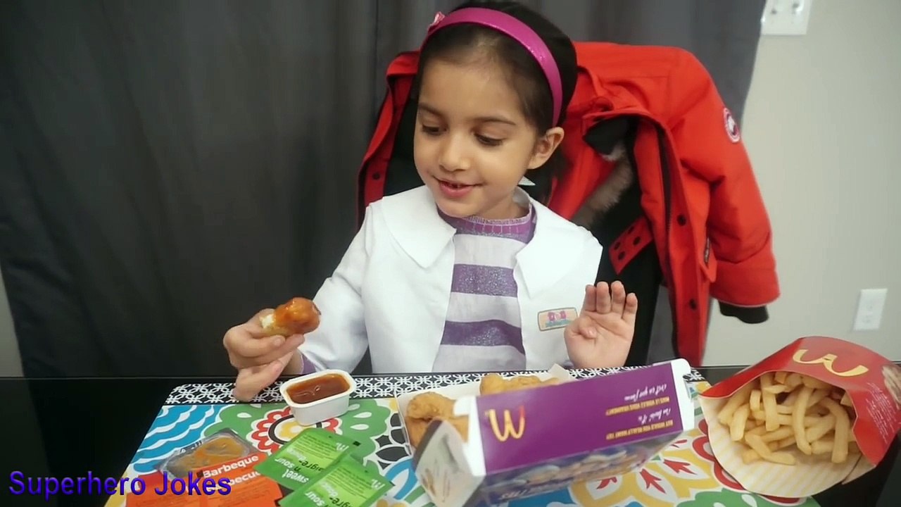 DOC MCSTUFFINS DELIVERS BABY PREGNANT MOMMY EATING KFC TUMMY ACHE CHECKUP, DOC MCSTUFFINS