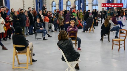 Brest. "Sillas", parenthèse de pure poésie aux Capucins