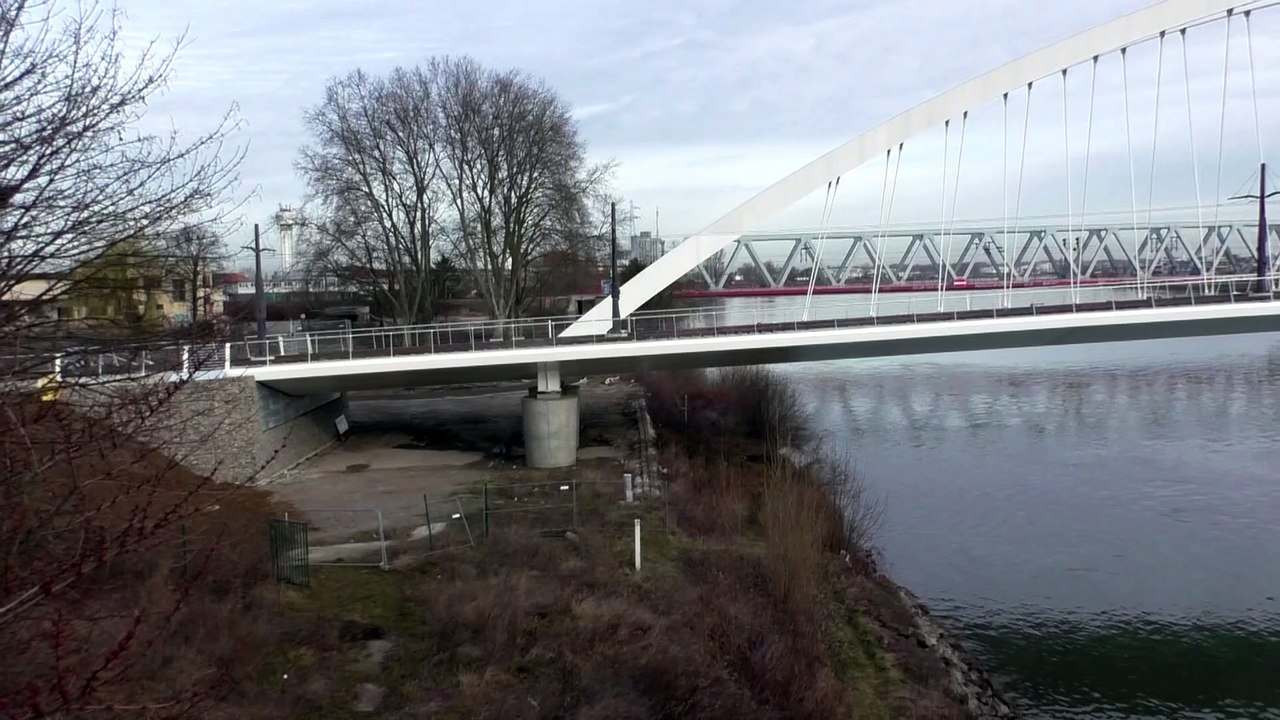 Le Pont de l'Europe entre Strasbourg et KEHL en Allemagne