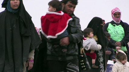 المدنيون يواصلون النزوح من الجانب الغربي للموصل