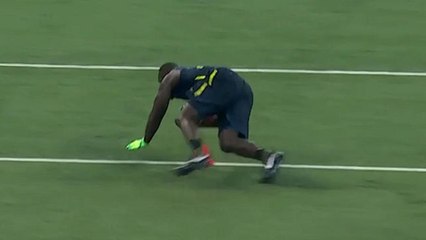 Freddie Stevenson takes tumble during running back drill