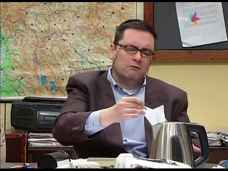 Dragan i Boskic- citaju dva osnovna spiska za kucu (HD) (RTV1 !) - YouTube