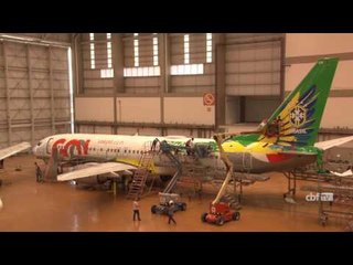 CBF e GOL apresentam o novo avião da Seleção Brasileira #VoaCanarinho