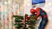 SPIDERMAN Broma Árbol de Navidad w/ Hulk Superhéroe En la Vida Real Película de Superhéroes
