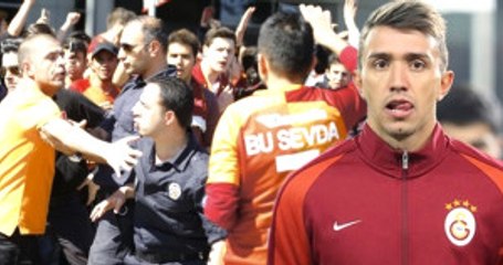 Galatasaraylı Muslera, Antalya'daki Protesto Sonrasında Şoke Oldu