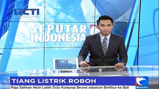 Akibat Hujan dan Angin Kencang, 2 Tiang Listrik Roboh Menimpa Rumah Warga