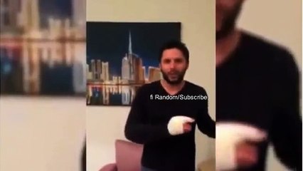 Shahid Afridi Message after Hand Injury & ruled out of PSL final in Lahore - See what he saying - YouTube