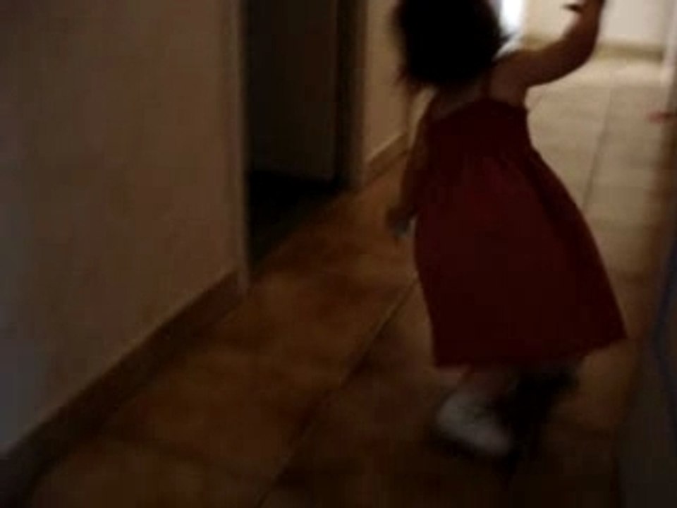 lalie, chorégraphe de la chute du roi soleil