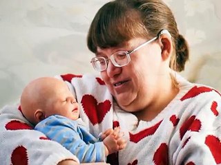 Ce couple ferait tout par amour pour leurs trois bébés… en plastique