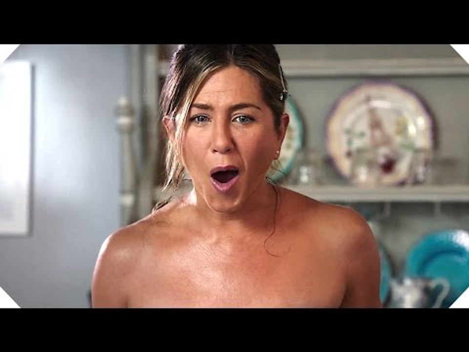 Jennifer Aniston sort de la douche... - JOYEUSE FETE DES MERES