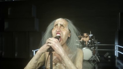 Vidéo cheloue de gens nus qui jouent du rock...