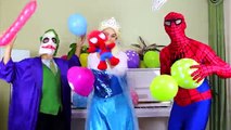 Los Superhéroes Canto De Las Ruedas En El Autobús Dedo De La Familia Y El Hokey Pokey Danza Para Niños Rhy
