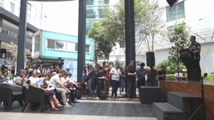 Familiares de los pasajeros del MH370 recuerdan la desaparición del avión