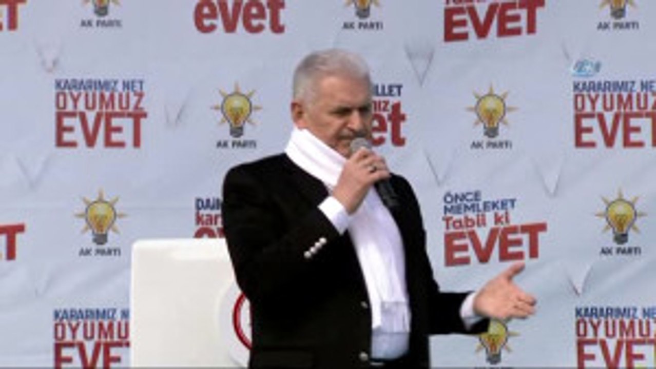 Başbakan Binali Yıldırım, "Türkiye'de Rejim Sorunu Yok. Değişime Direnen Bir Ana Muhalefet Sorunu...