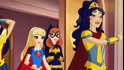 DC super hero girls: hero of the year español
