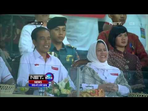 Presiden Jokowi Tampil di Lapangan Hijau Final di Torabika Bhayangkara Cup 2016 - NET24