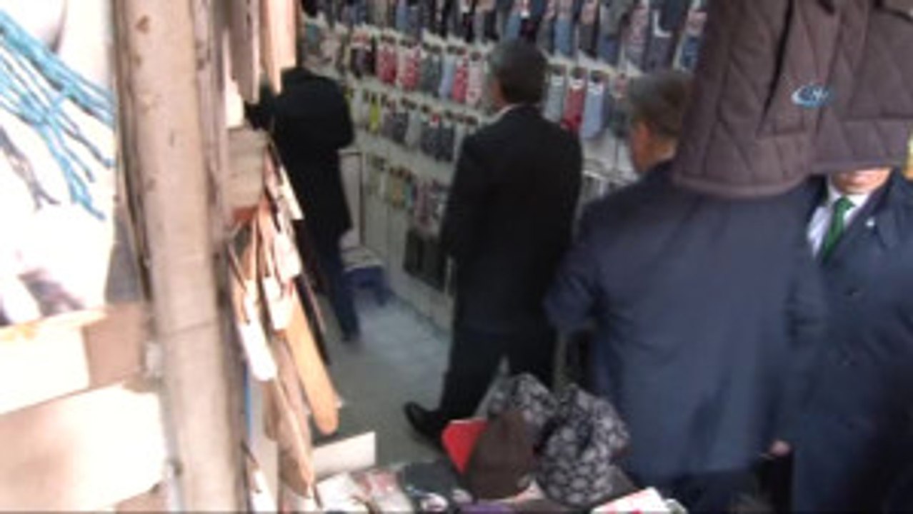 Bakan Kılıç, Tezgaha Geçip Döner Kesti