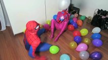 FROZEN ELSA vs SPIDERMAN TOILET BATTLE POO AND FART PRANK! w/ Pink Spidergirl & JOKER! Superhero Fun