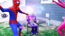 Человек-паук и замороженные Эльза против Доктор #18 замороженные elsa и Человек-Паук против Харли Квинн и Джокер в