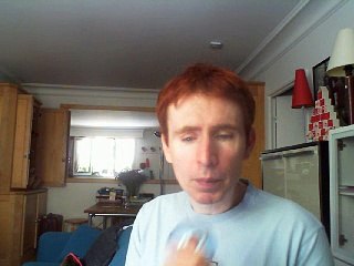 Wiwi égratigne "hey there" de Dej Loaf & Future