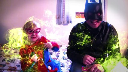 BATMAN vs SPIDERGIRL in a FARTING superhero contest In Real Life (Gross Poops and Farts) N