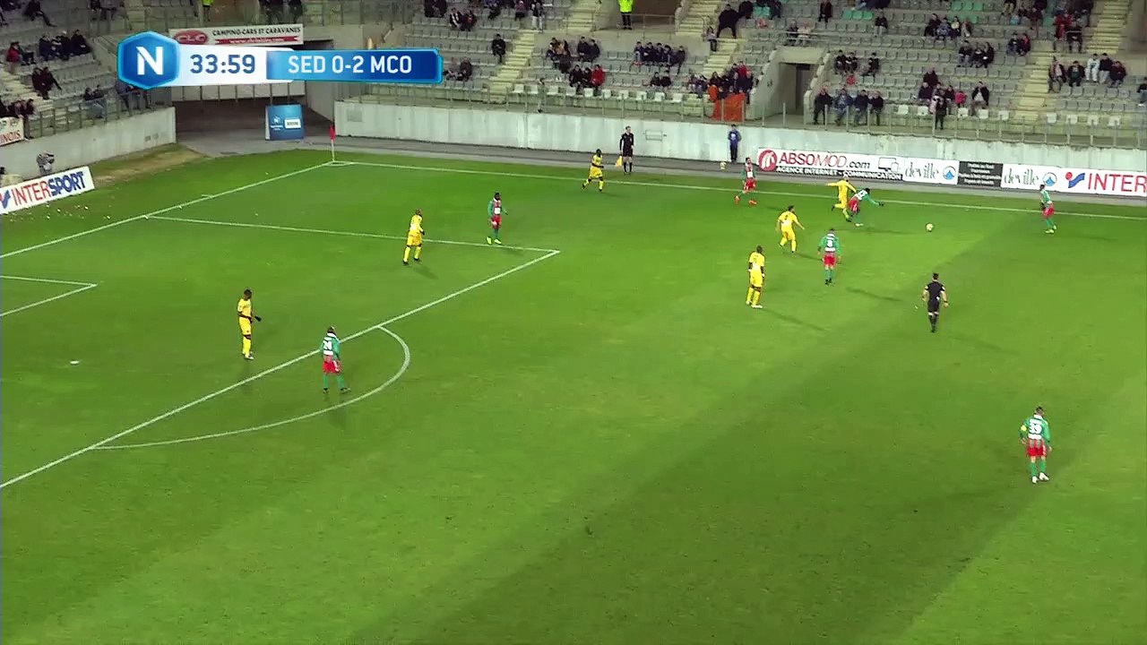 Frappe de Kabore dans les gants du gardien