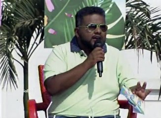 Nicola Porcella le da con palo a Yahaira Plasencia