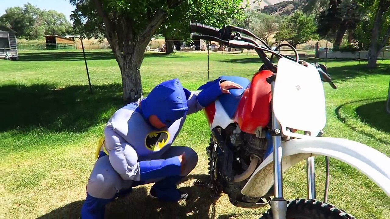 Spider-Man & Frozen Elsa Saved by Doctor Superman! Batman vs Funny JOKER DENTIST Prank | Comic