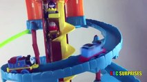 Thomas and Friends Minis Twist N Turn Stunt Set Learn To Spell word with toy trains for kids