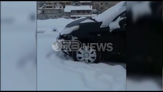 Situata nga moti i keq - Kalimi në Gjirokastër vetëm me zinxhirë, trashësia e borës deri në 20 cm