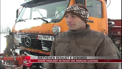 Vijojnë reshjet e borës në Jug, akset janë të kalueshme - News, Lajme - Vizion Plus