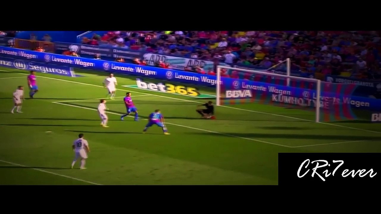 Cristiano Ronaldo - Amazing Run and Dribbling Skills