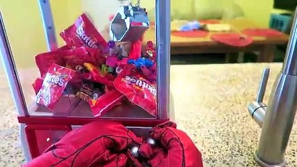 Spiderman vs Joker vs Frozen Elsa Pool Prank! - Ariel, Belle, Jasmine, Rapunzel, Pink Spid