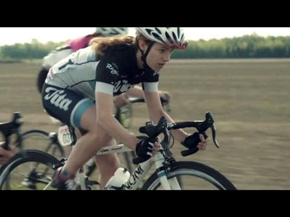 PETITE REINE Bande Annonce (2015)