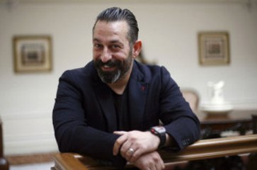 Cem Yılmaz, Yeni Filmi İçin Süperstar Ajda Pekkan'a Teklif Götürdü