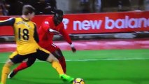 Sadio Mane Ridicules Nacho Monreal!