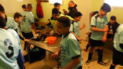 Nos U15...dans les vestiaires ...à la fin!!