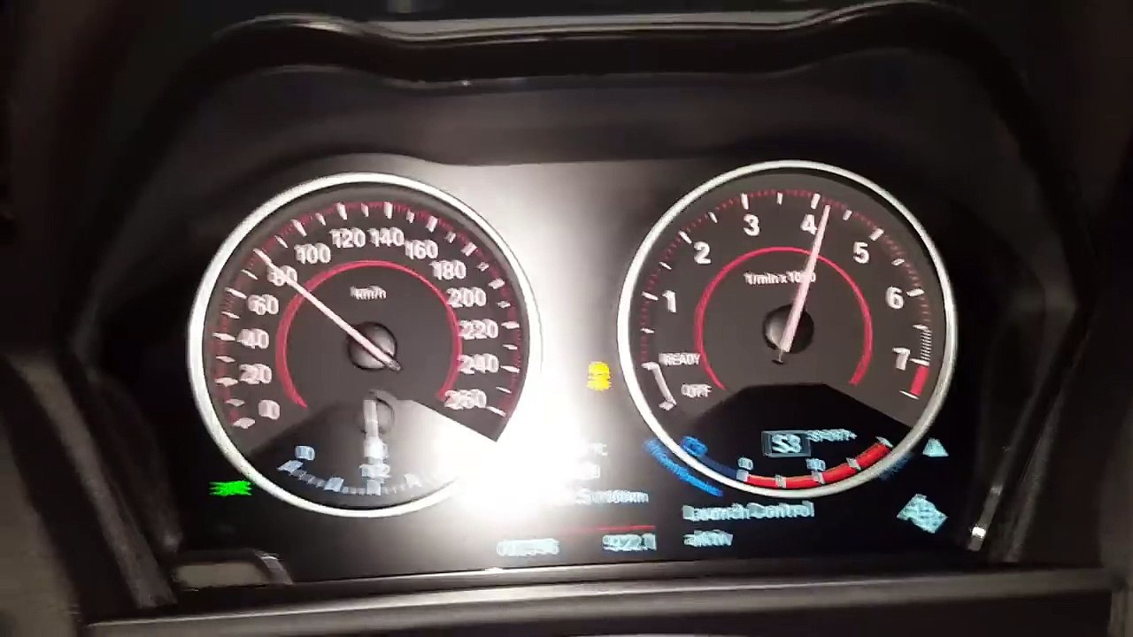 BMW M240i acceleration 0-258 km/h