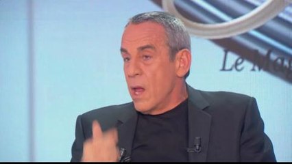 Thierry Ardisson nie avoir "préparé" la séquence du badge "Je suis Charlie" avec le mentor des frères Kouachi (Vidéo)
