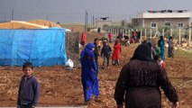 نزوح عشرات الاف المدنيين جراء المعارك في شمال سوريا