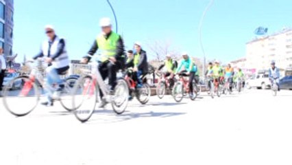 Elazığ'da Sağlıklı Yaşam İçin Pedal Çevirdiler