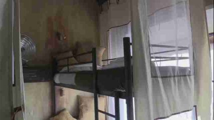 Arte y provocación de Banksy, en un hotel en Belén frente al muro israelí