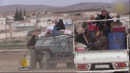 Aleppo exodus as families flee assault on ISIL
