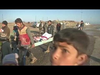 U.S.-backed Iraqi forces launch fresh push toward Mosul's old city centre