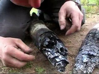 25 способов добыть огонь в экстремальных условиях. 13. Огонь от напильника, кремня и угля [2013, DVDRip]