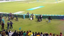 Zalmi supporters giving their love - Gaddafi Stadium crowd zalmi vs gladiators PSL final 2017
