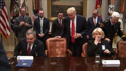 Trump pede investigações sobre grampos