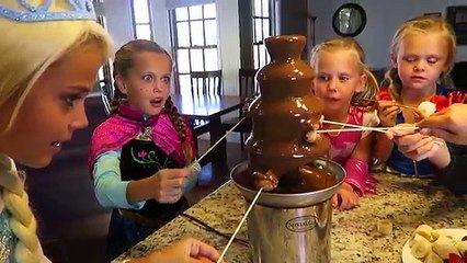 Дисней замороженные Эльза Анна реальной жизни мороженое пломбир конфеты шоколадный фонтан, Человек-Паук