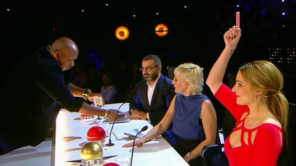 Joel no hace magia… ¡hace brujería!