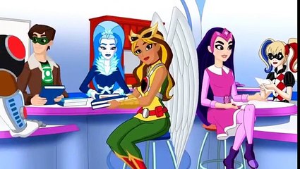 DC super hero girls: hero of the year español